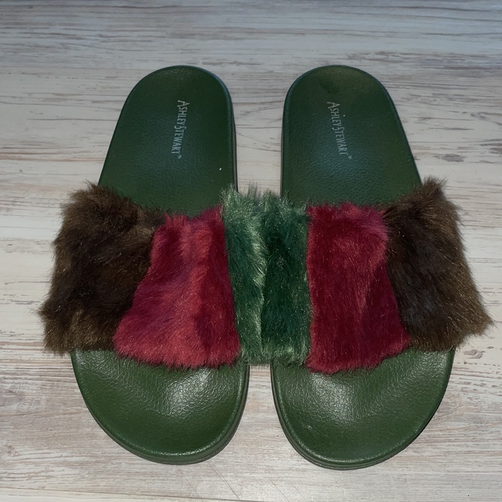 Ashley Stewart fuzzy slides, size 11W